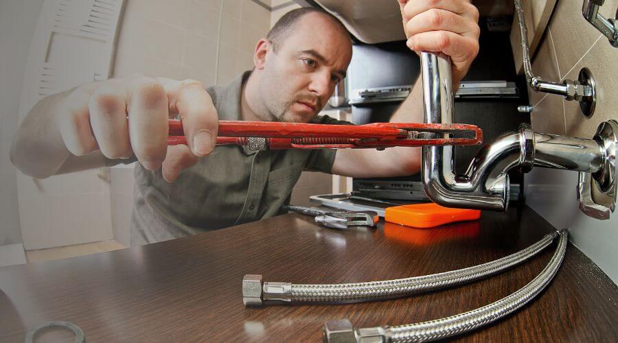 Expert burst pipe repair services in Elmo, MO